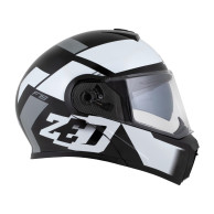 ECE 22.06 chin guard helmet with anti-fog visor and micrometric closure.