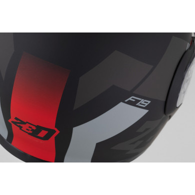 ECE 22.06 chin guard helmet with anti-fog visor and micrometric closure.