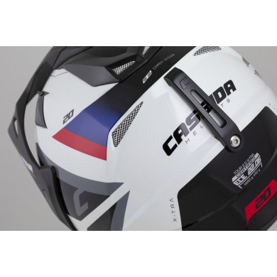 Cassida Tour 2.0 - motocyklová přilba s výměnným vnitřním štítem a homologací ECE 22.06