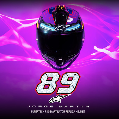 Alpinestars R10 Martinator - FIM ECE 22.06 karbonszálas teljes arcú bukósisak.