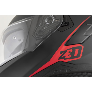 Kask integralny ZED K40 czarno-czerwony mat – detal grafiki ZED